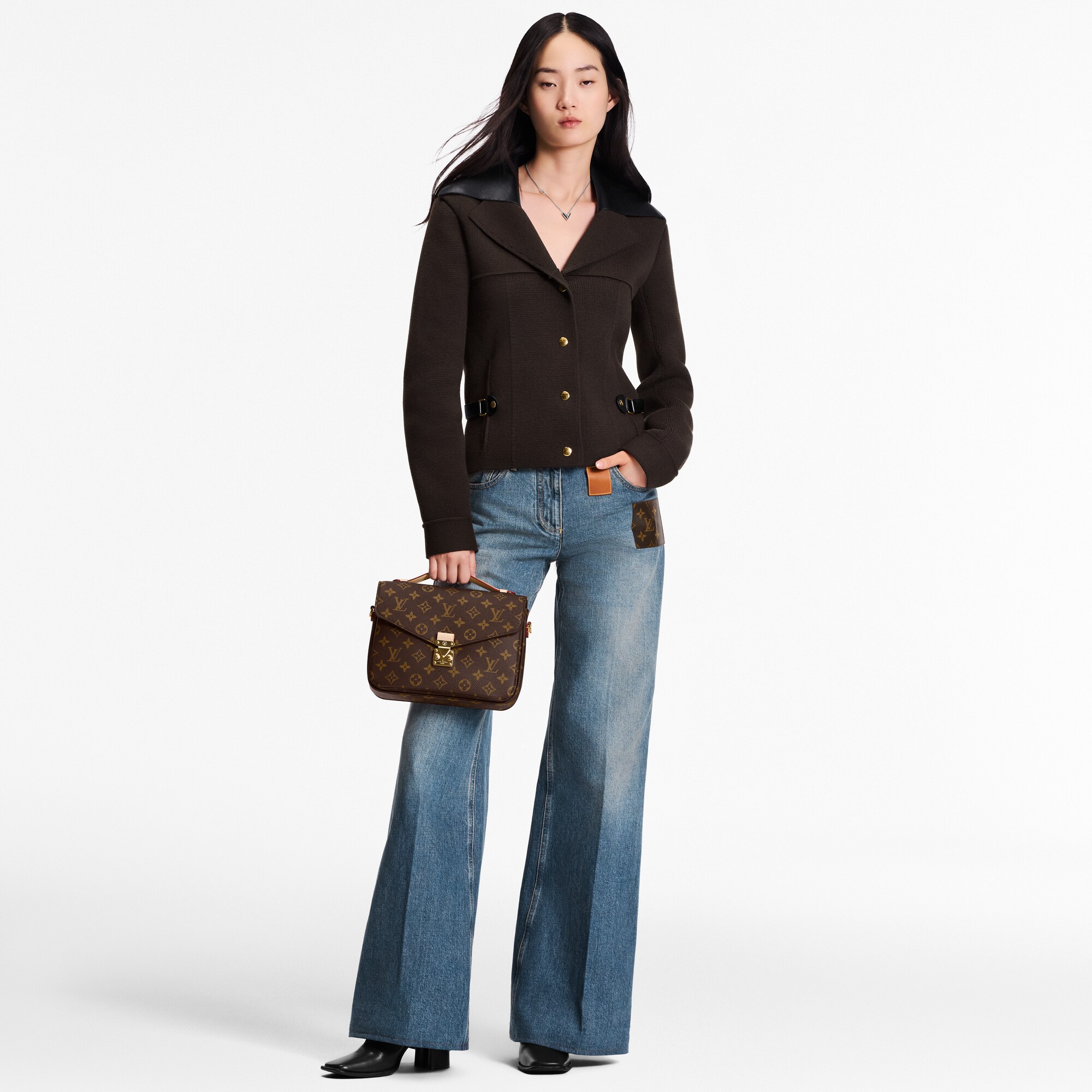 pochette metis monogram