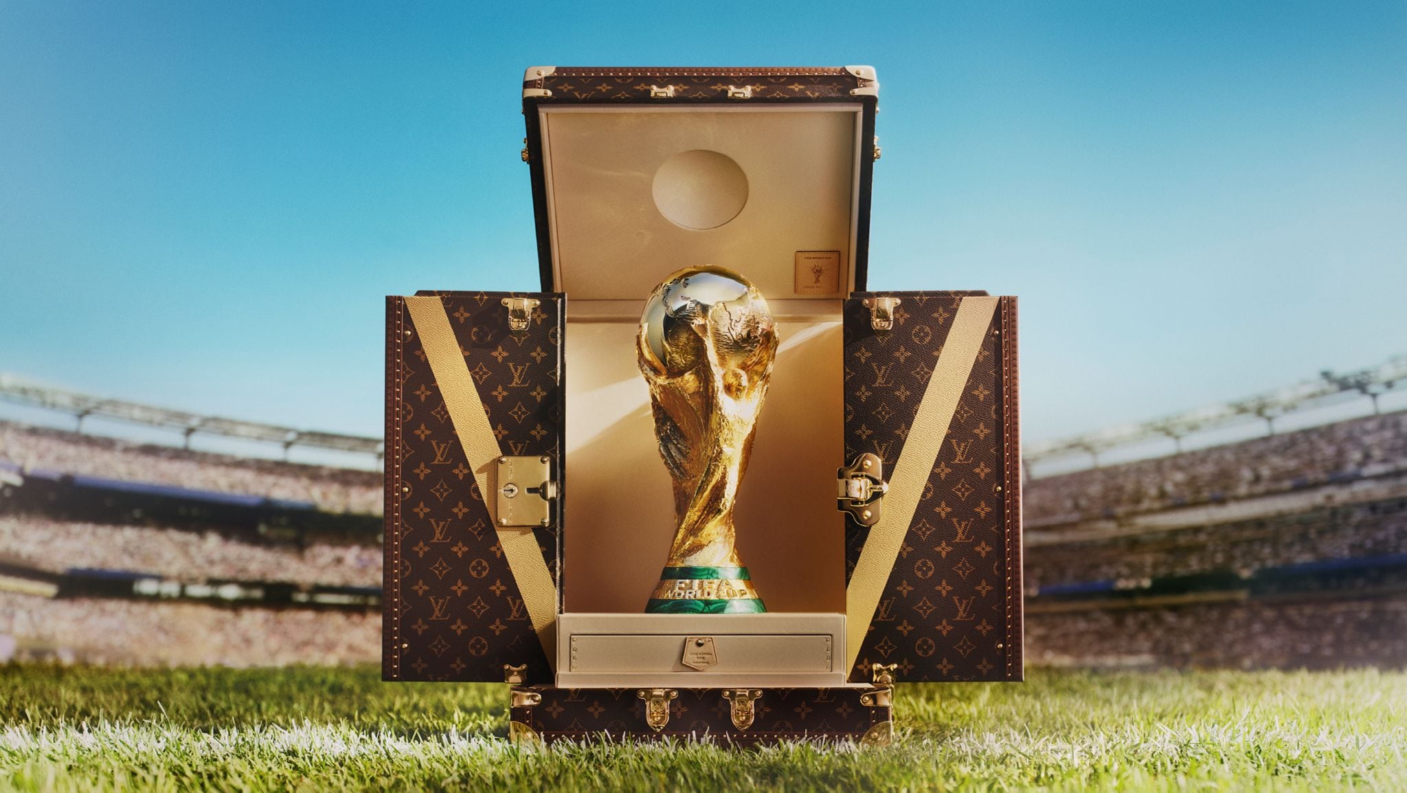 Louis Vuitton and FIFA World Cup™ | LOUIS VUITTON®