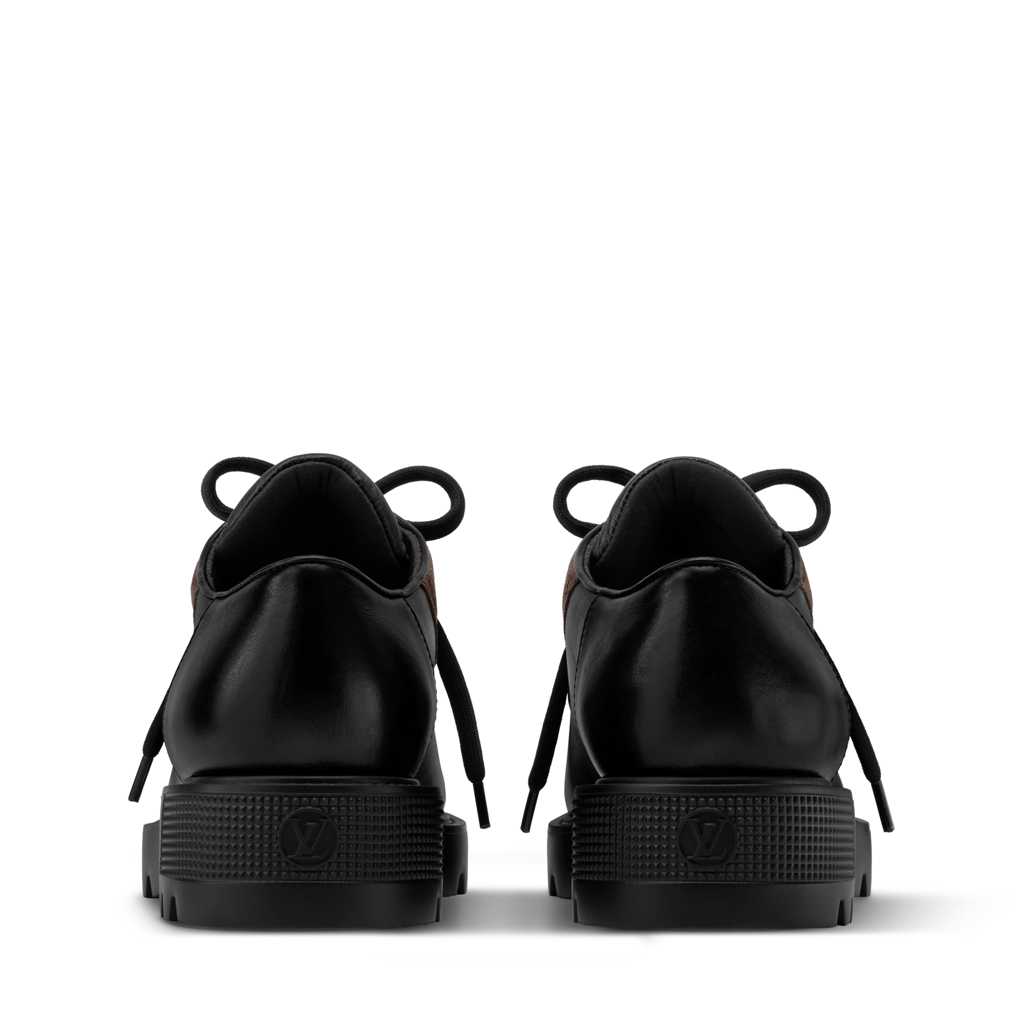 District 平底便鞋  in 女士