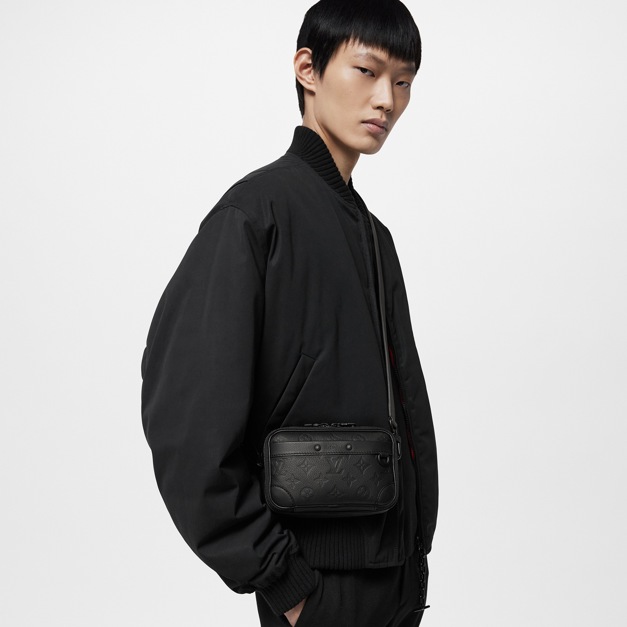 Alpha 可穿戴式銀包 Monogram Shadow 皮革 in 男士