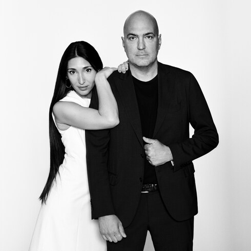 Anemona Table PM by Atelier Biagetti in 行李箱、旅行用品及家居精品's 家居及餐具精品 家具 collections by Louis Vuitton