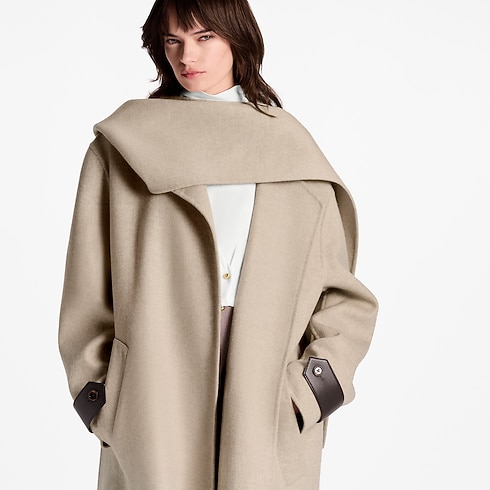 Blanket Scarf Coat in Women's Ready to Wear Coats and Jackets collections by Louis Vuitton (Product zoom)