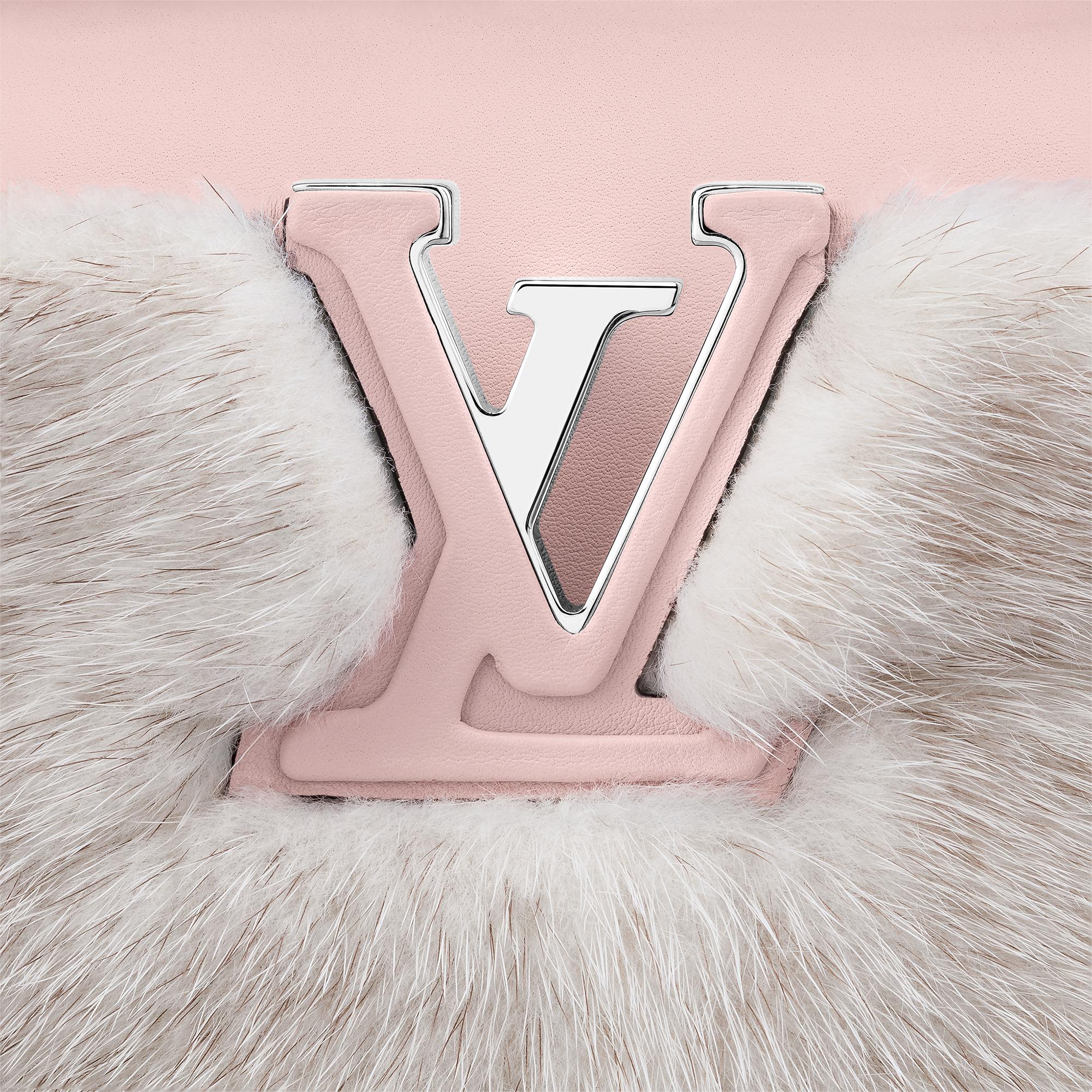 Capucines Mini L08 in Women