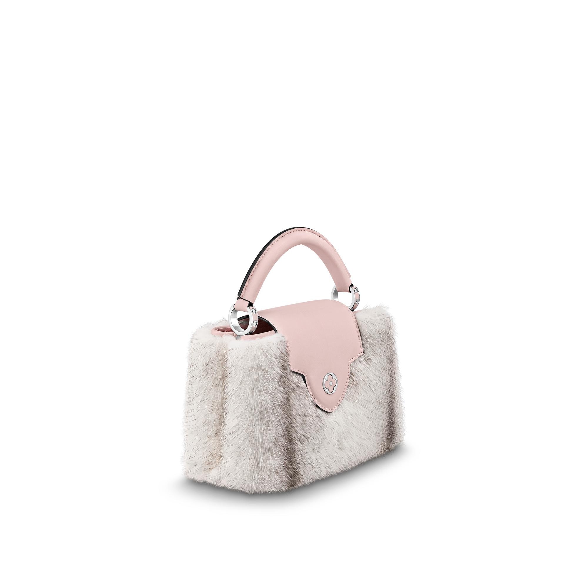 Capucines Mini L08 in Women