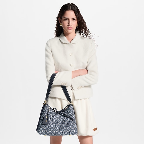 CarryAll PM in 女士's 時尚手袋 女裝手袋總覽 collections by Louis Vuitton (產品縮放)