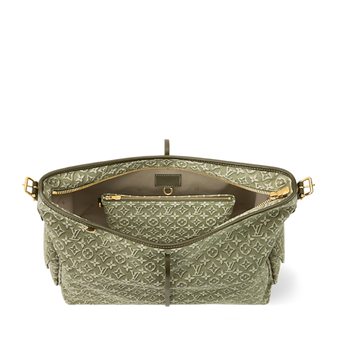 CarryAll Travel 其他 Monogram 帆布 in 行李箱、旅行用品及家居精品's 旅行袋及拉桿行李箱 旅行袋 collections by Louis Vuitton (產品縮放)