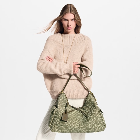 CarryAll Travel 其他 Monogram 帆布 in 行李箱、旅行用品及家居精品's 旅行袋及拉桿行李箱 旅行袋 collections by Louis Vuitton (產品縮放)