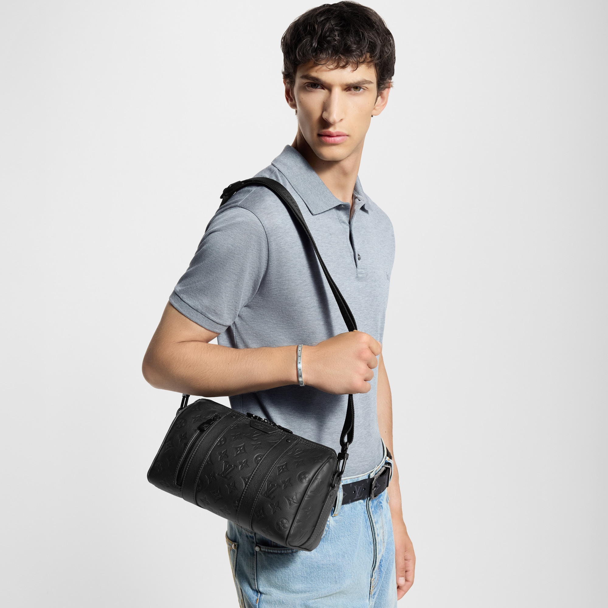 City Keepall Monogram Shadow 皮革 in 時尚手袋及小型皮具