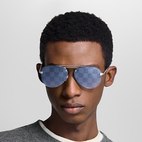 Clockwise Sunglasses . in Men's Accessories Sunglasses collections by Louis Vuitton (Product zoom)