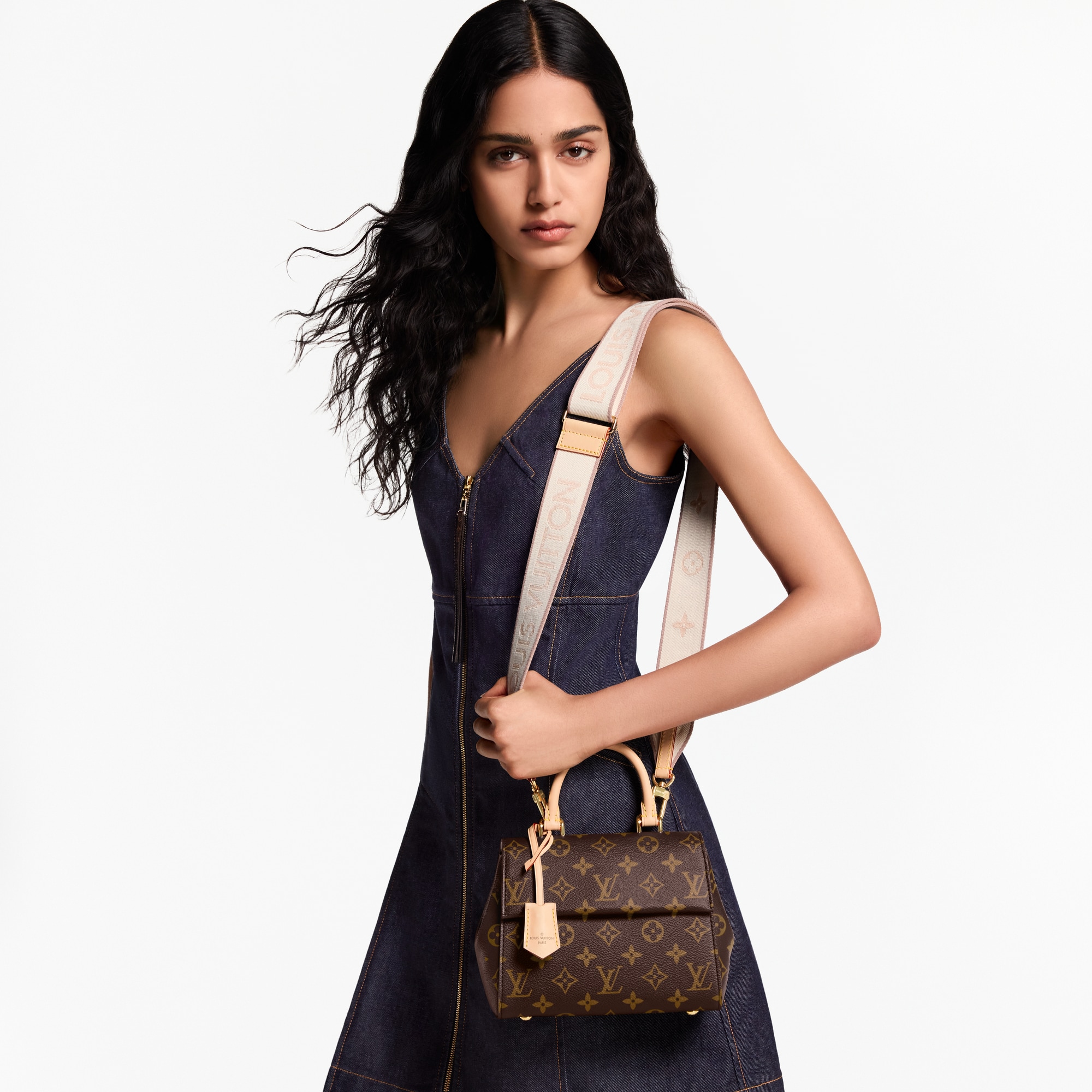 Cluny Mini Monogram 帆布 in 女士