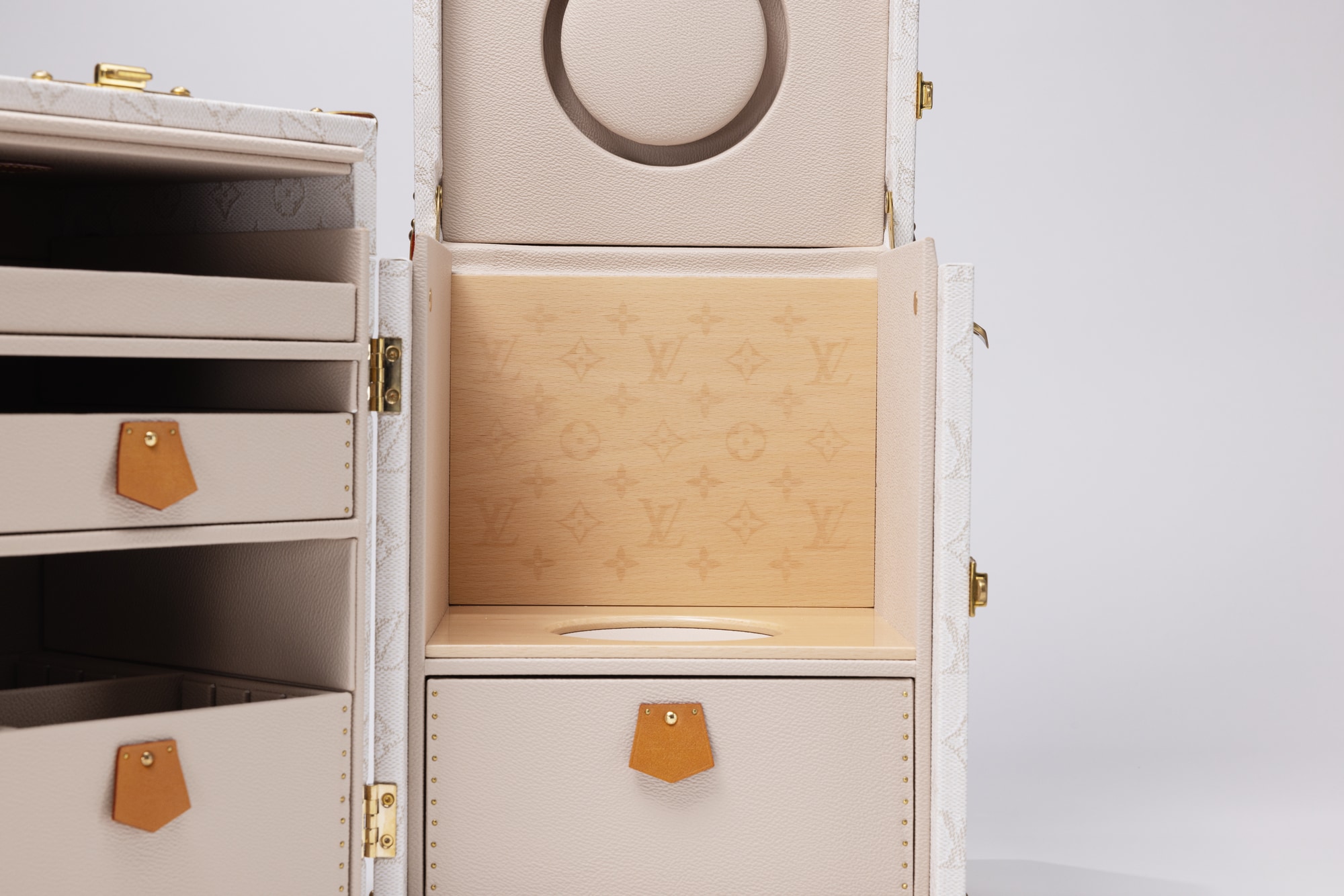 Coffee Trunk G71 in 行李箱、旅行用品及家居精品