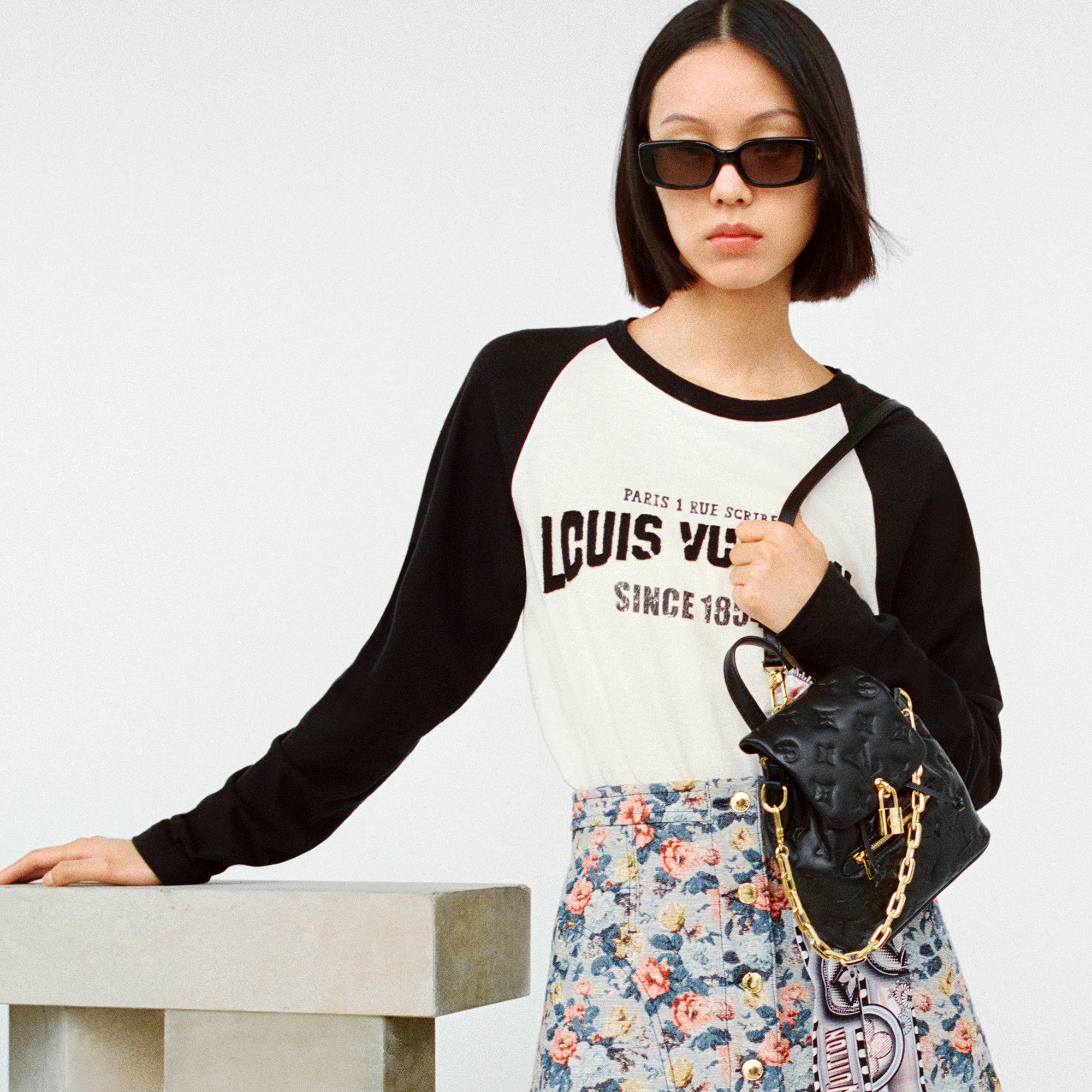 Coussin Backpack Mini Coussin in 時尚手袋及小型皮具