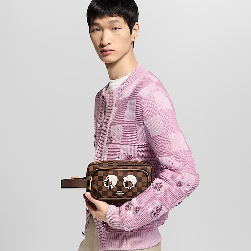 Locker Dopp Kit Damier Ebène 帆布 in 男士's 旅遊用品 旅遊配件 collections by Louis Vuitton (產品縮放)