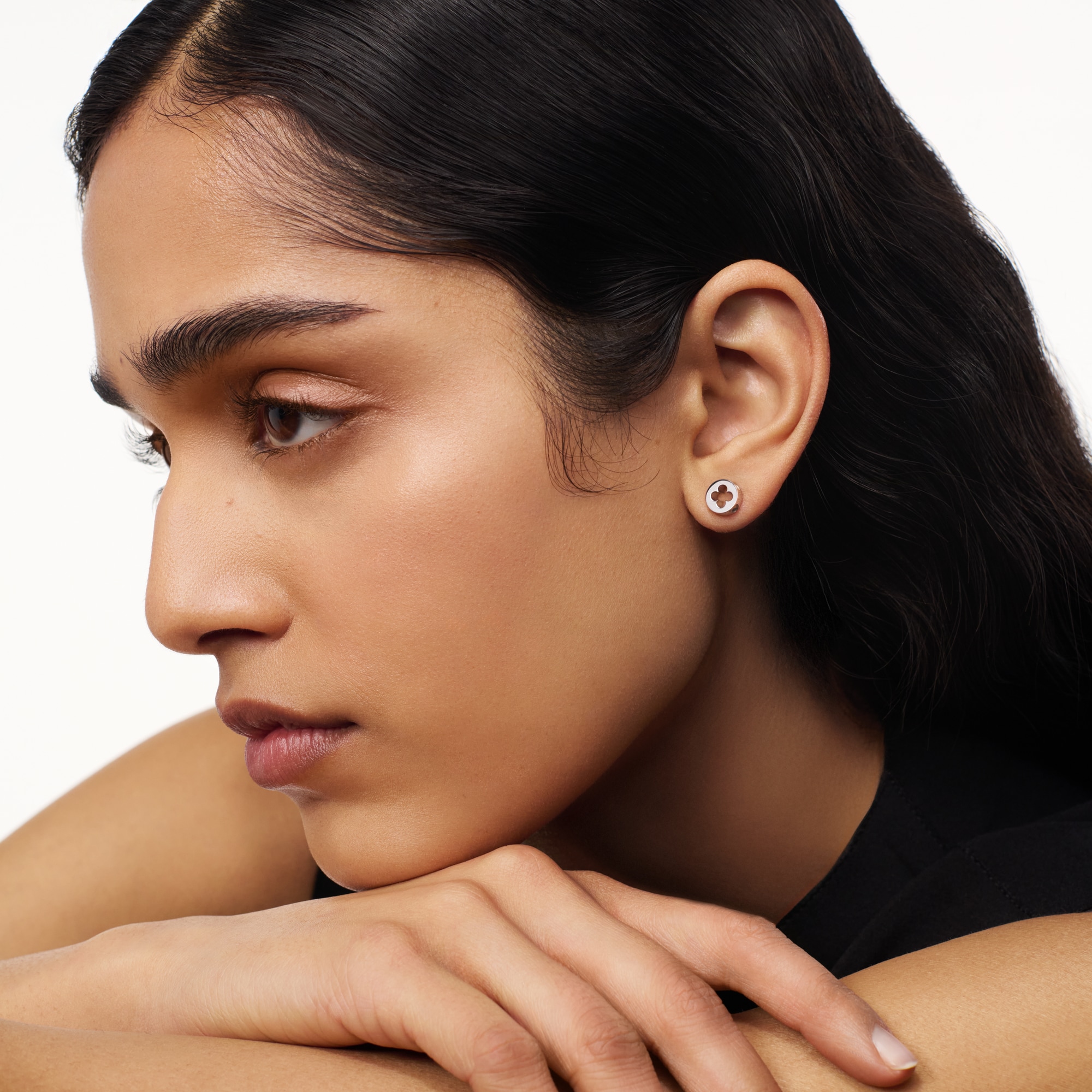 Empreinte Ear Studs, White Gold  in Jewellery