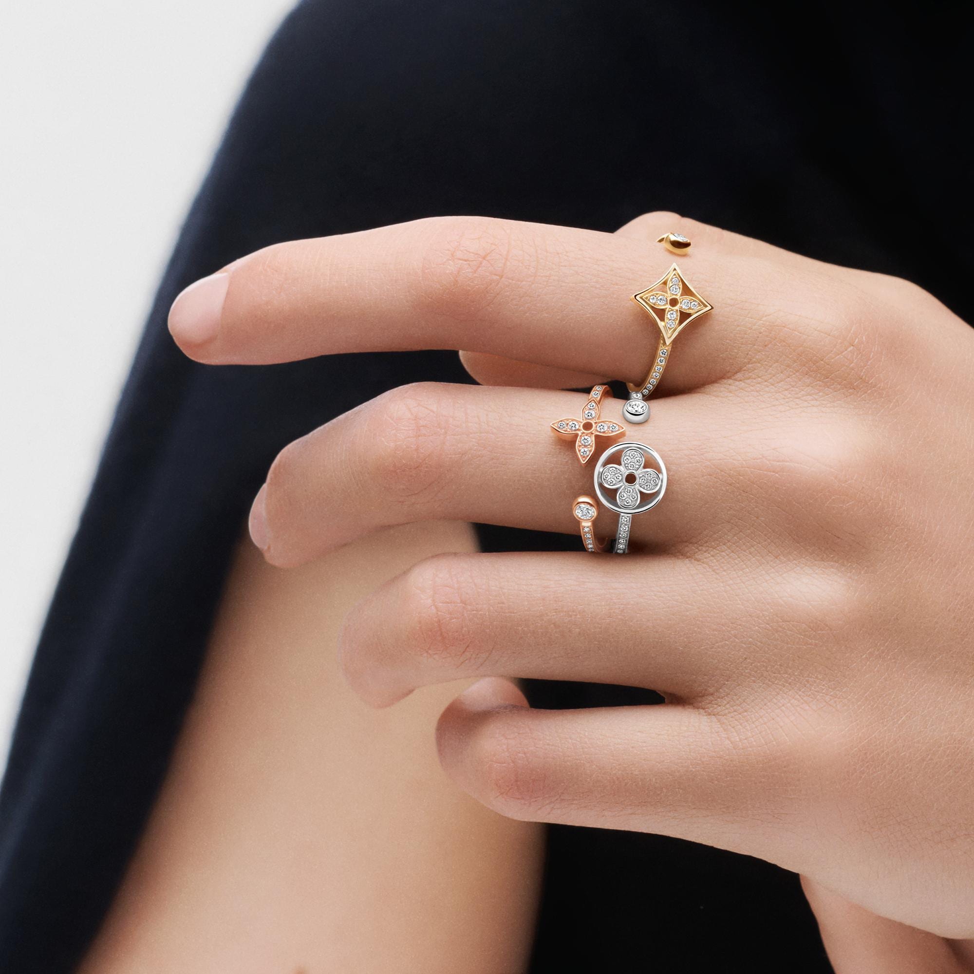 Idylle Blossom Paved Ring, 3 Golds And Diamonds  in Jewellery