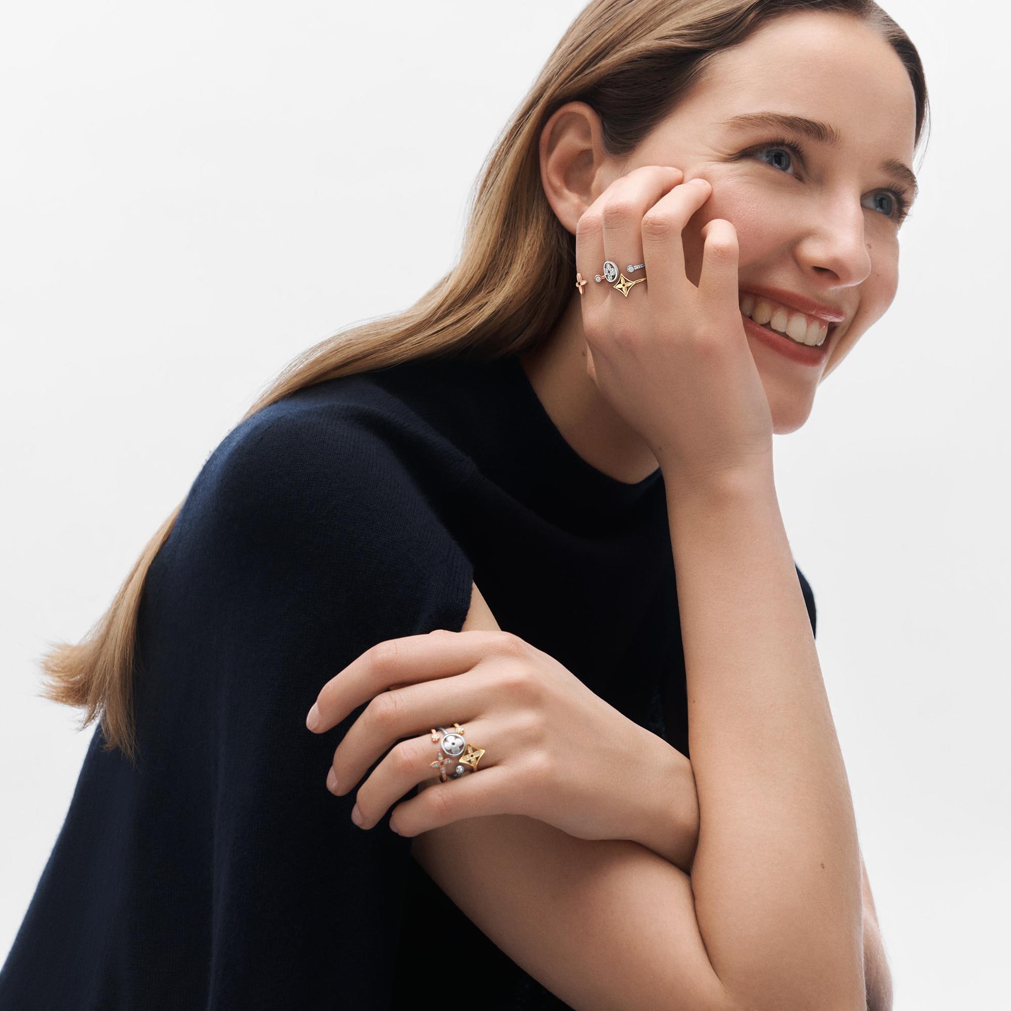 Idylle Blossom Paved Ring, 3 Golds And Diamonds  in Jewellery