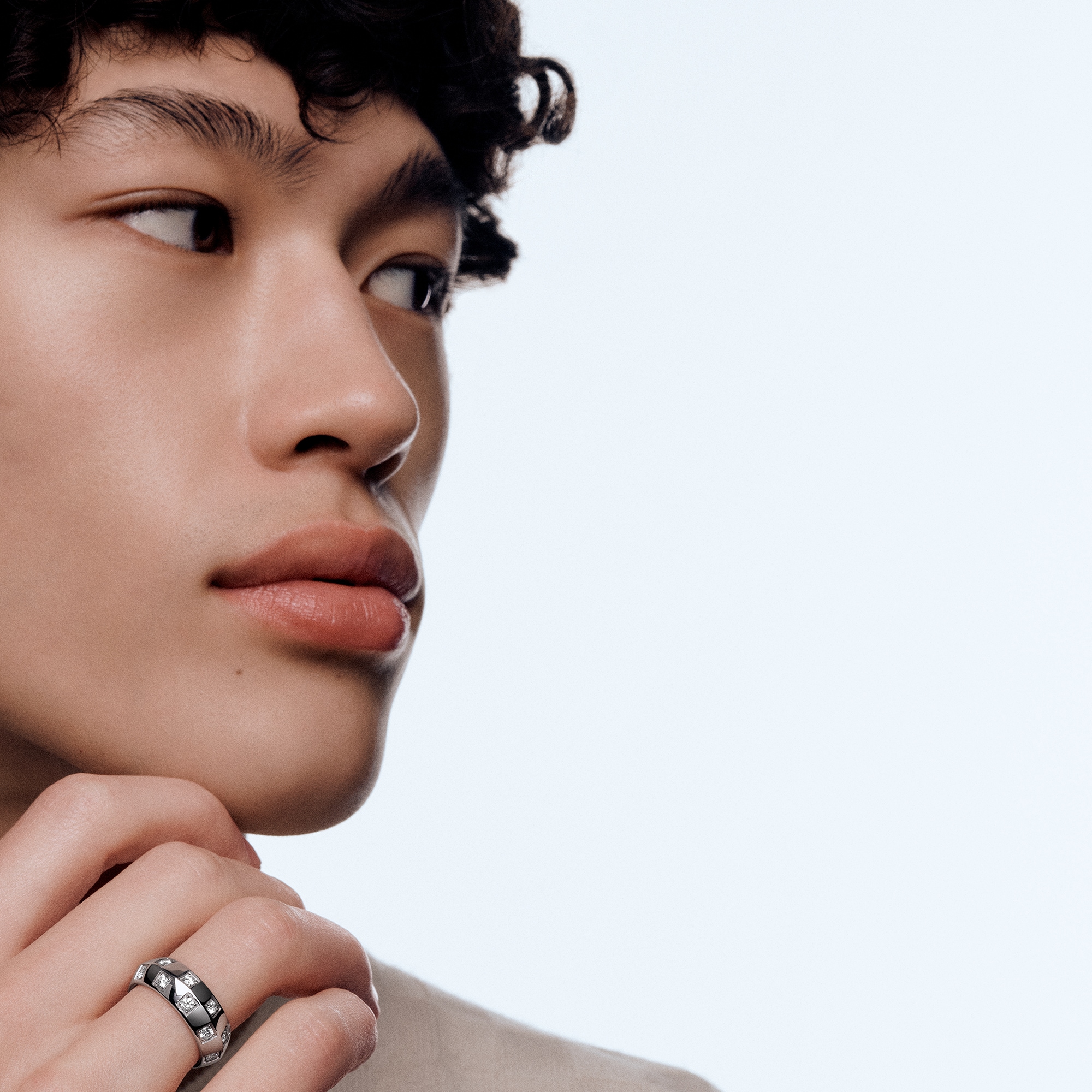 Le Damier de Louis Vuitton Ring, White Gold and Diamonds  in Jewellery