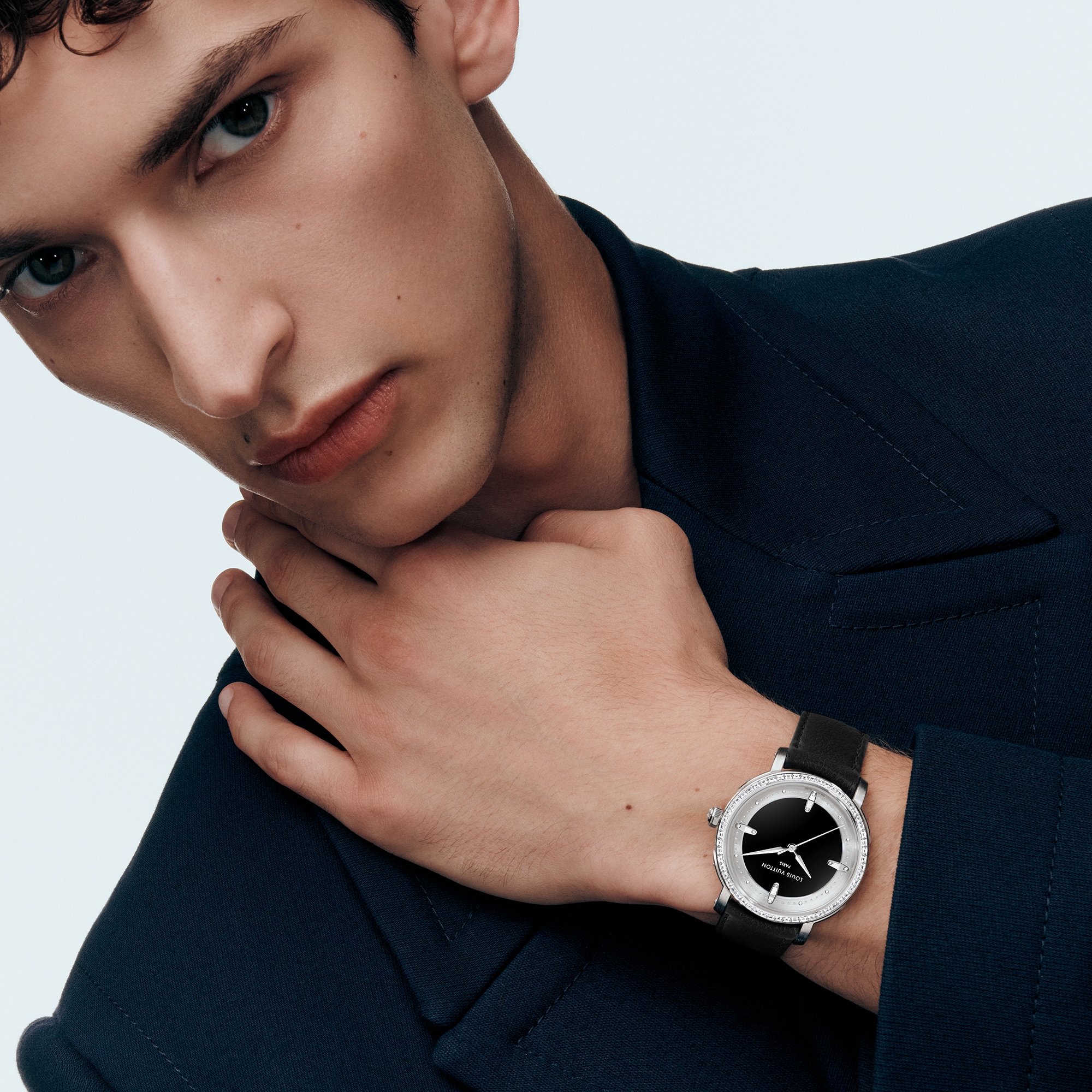 Louis Vuitton Escale, Automatic, 40.5mm, Platinum and diamonds  in Watches