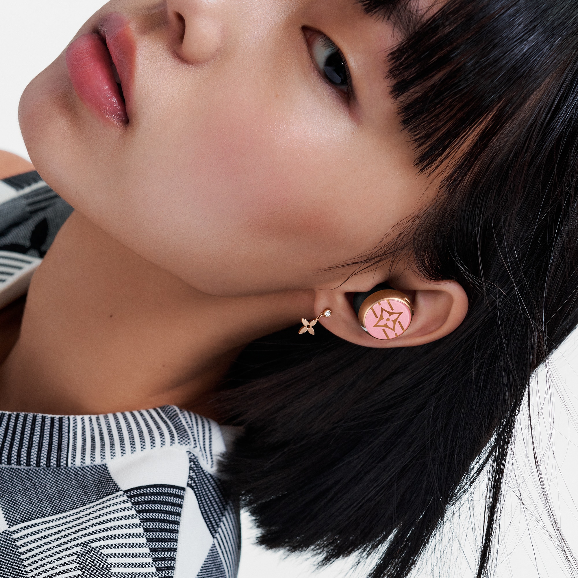 Louis Vuitton Horizon Light Up 耳機 – 粉紅色  in 行李箱、旅行用品及家居精品