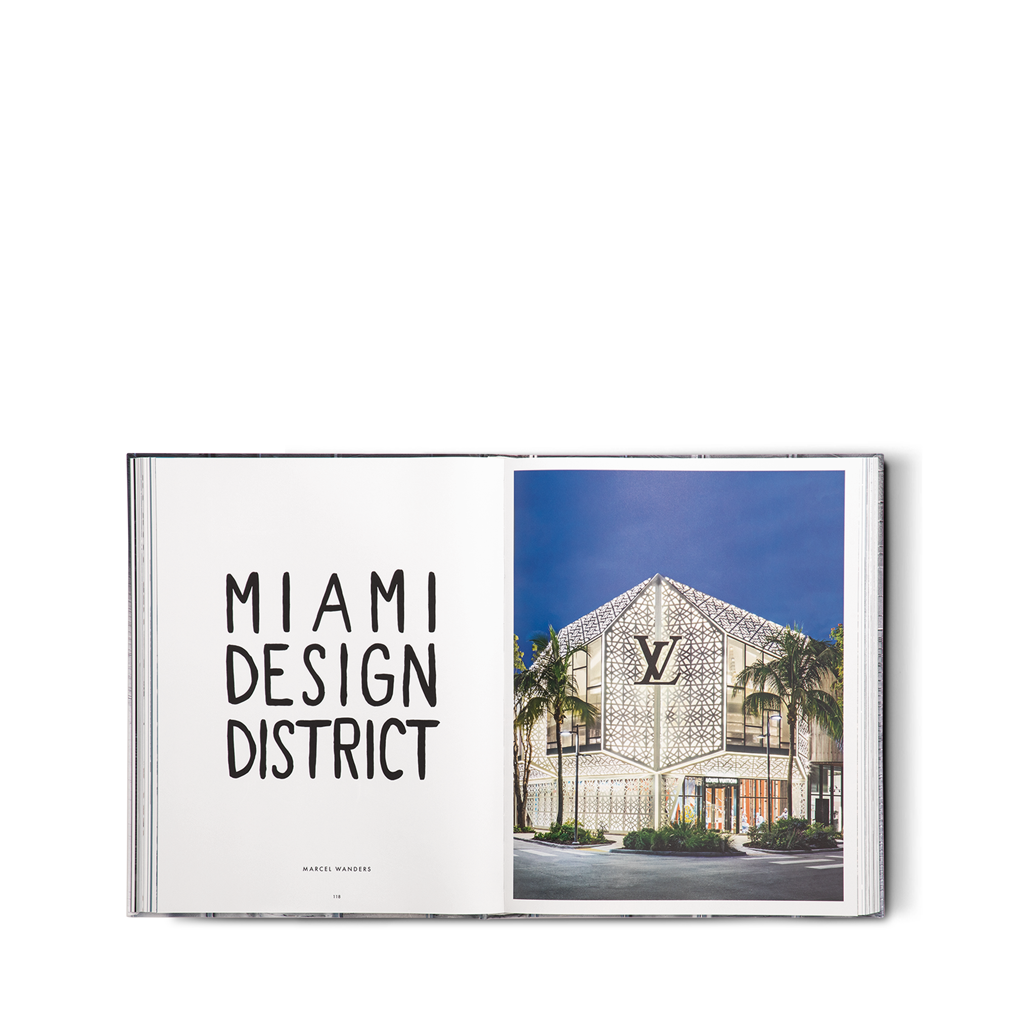 Louis Vuitton Skin: Architecture of Luxury（新加坡）  in 行李箱、旅行用品及家居精品