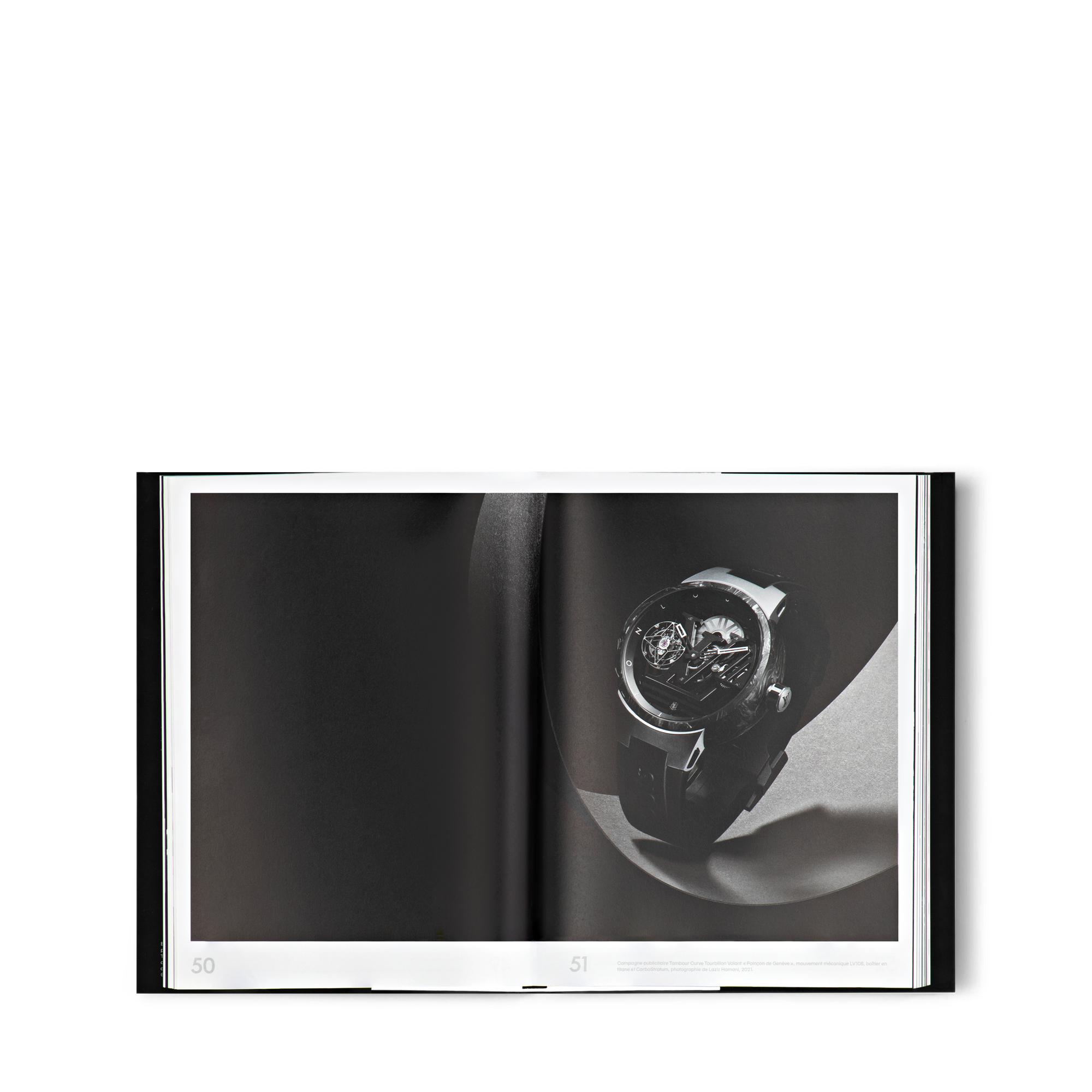 Louis Vuitton Tambour  in 行李箱、旅行用品及家居精品