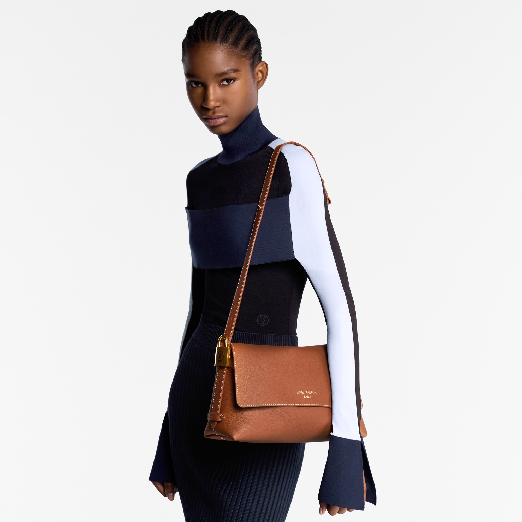 Low Key Messenger Shoulder Bag - M13151 | Louis Vuitton
