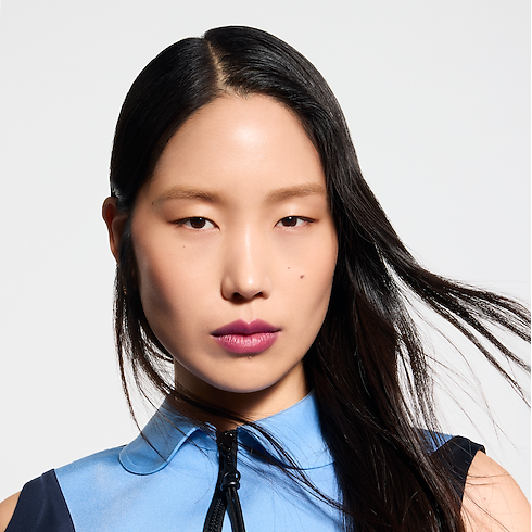 LV Baume - Lip Balm Refill in Perfumes and Beauty's Lip Makeup } collections by Louis Vuitton (Product zoom)