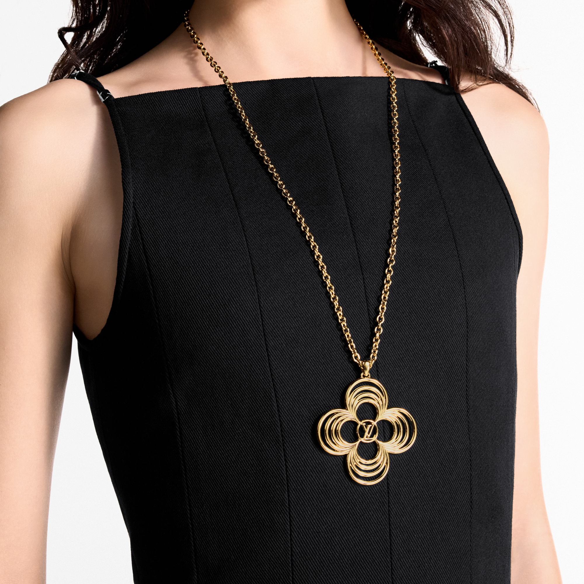 LV Breeze 吊墜 . in 女士