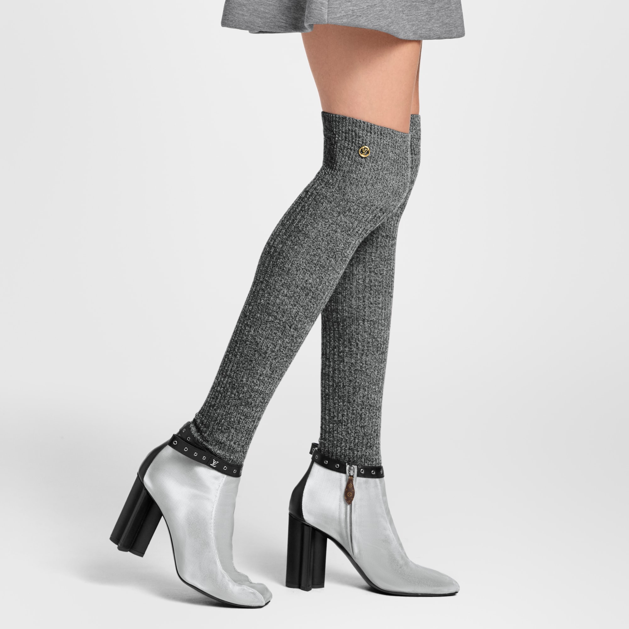 LV Circle Socks . in Women