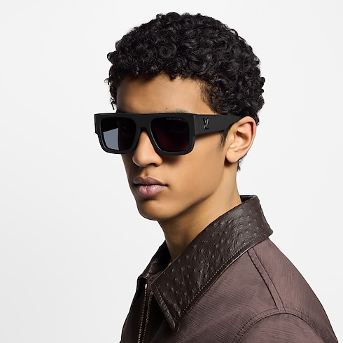 LV Clash Large Square Sunglasses . in Men's Accessories Sunglasses collections by Louis Vuitton (Product zoom)