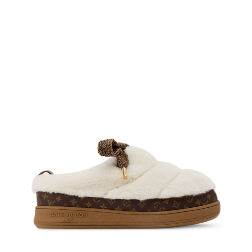 LV Cloud Flat Comfort Clog side view