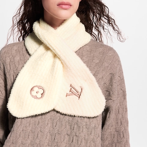 LV Cozy Scarf . in Women's Accessories Scarves for Women collections by Louis Vuitton (Product zoom)