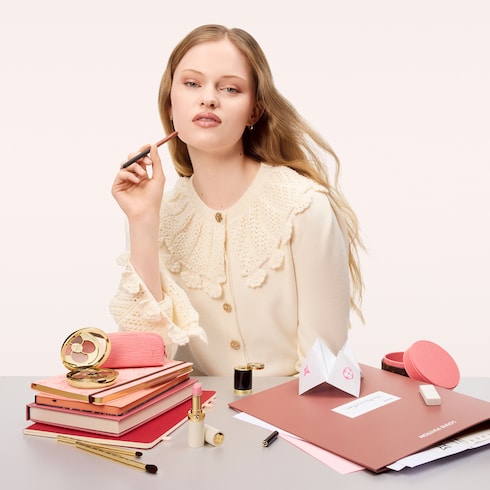 LV Crayon - Lip Pencil - 190 in Perfumes and Beauty's Beauty Gifts } collections by Louis Vuitton