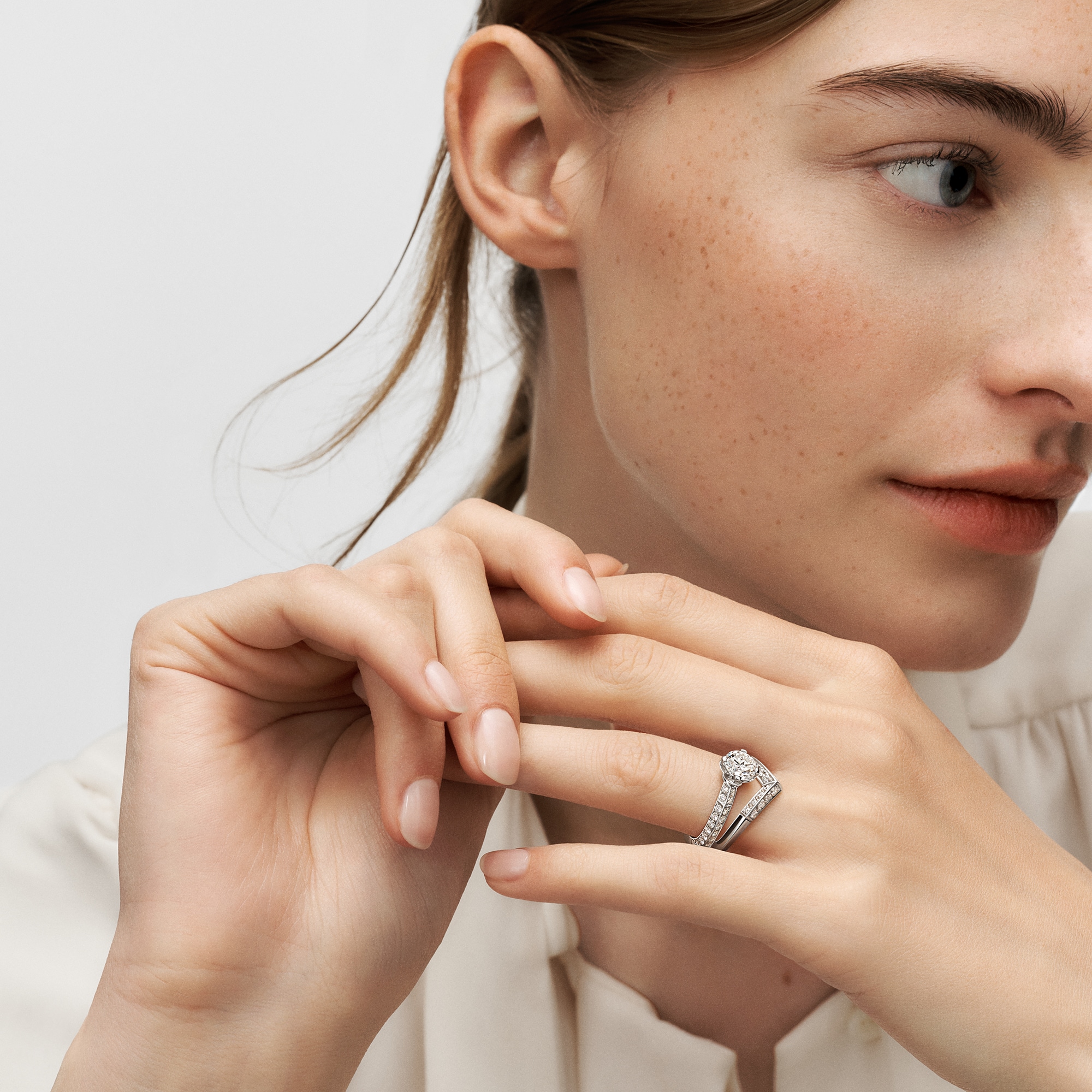 LV Diamonds Pavé 單顆寶石戒指 - 配圓形明亮式切割單枚鑽石  in 珠寶系列