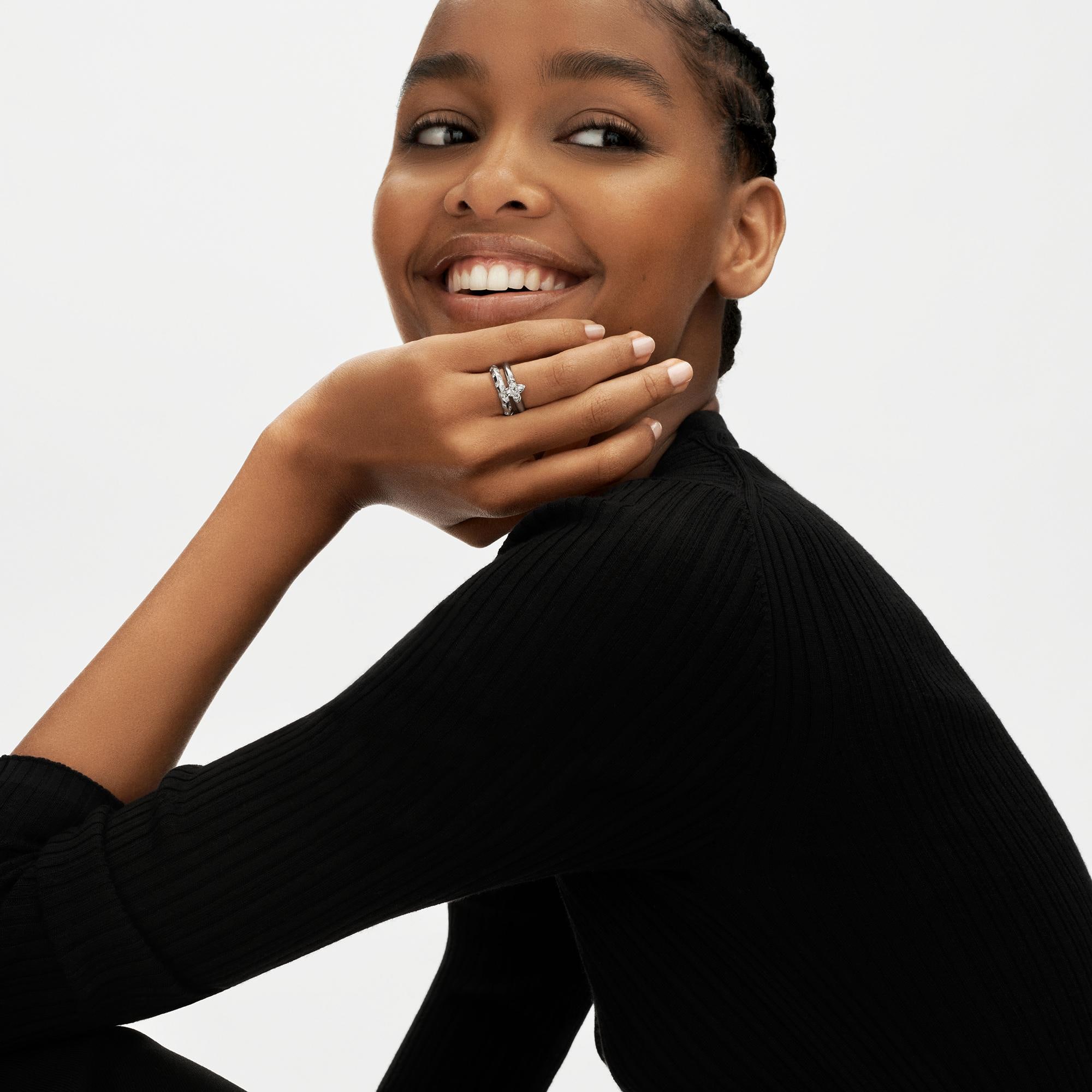 LV Diamonds Solitaire 戒指 - 配 LV Monogram Star 切割鑽石  in 珠寶系列