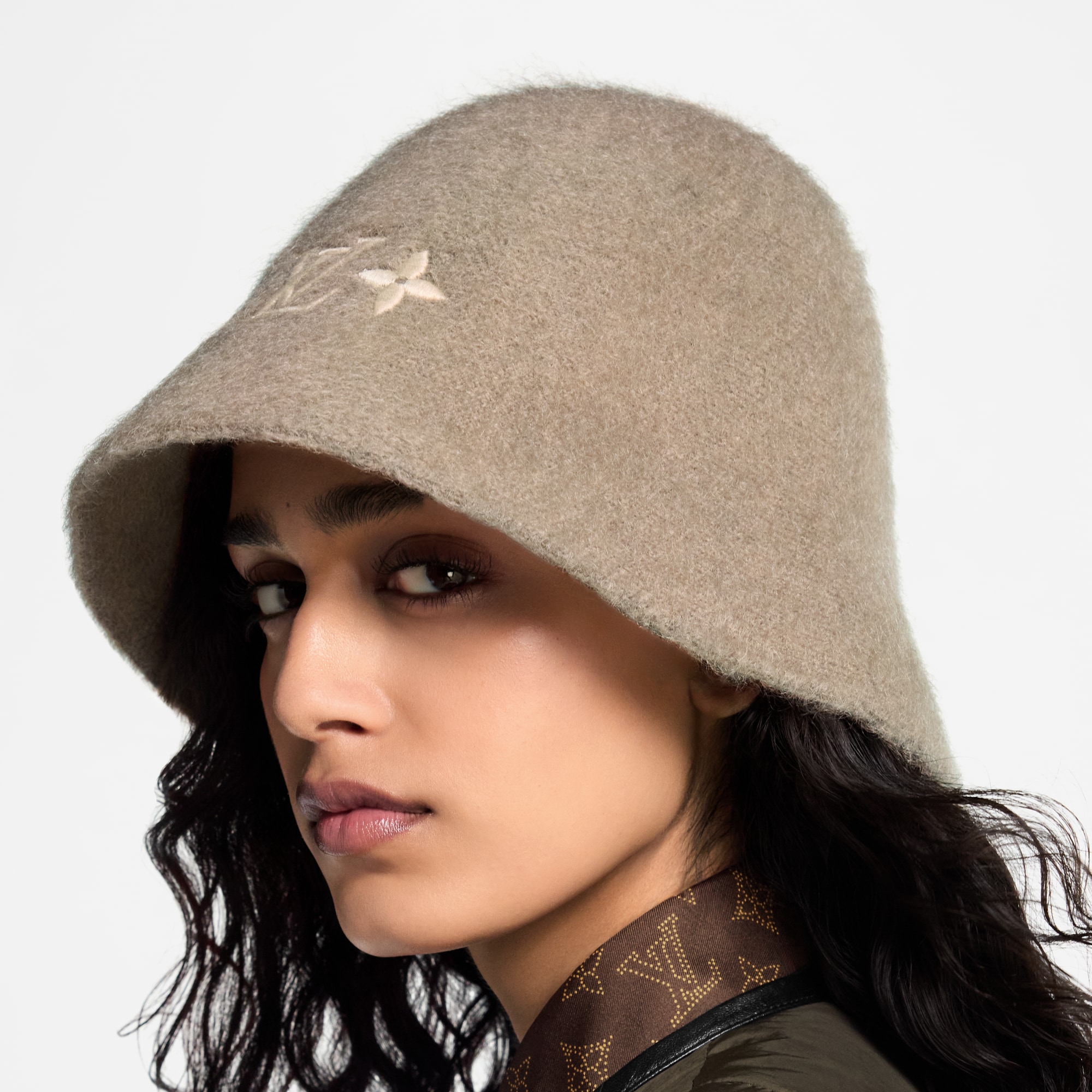 LV Fluffy 帽子 . in 女士