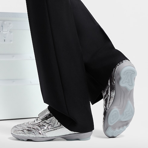 LV Footprint Soccer 運動鞋 in 男士's 鞋履系列 運動鞋 collections by Louis Vuitton (產品縮放)