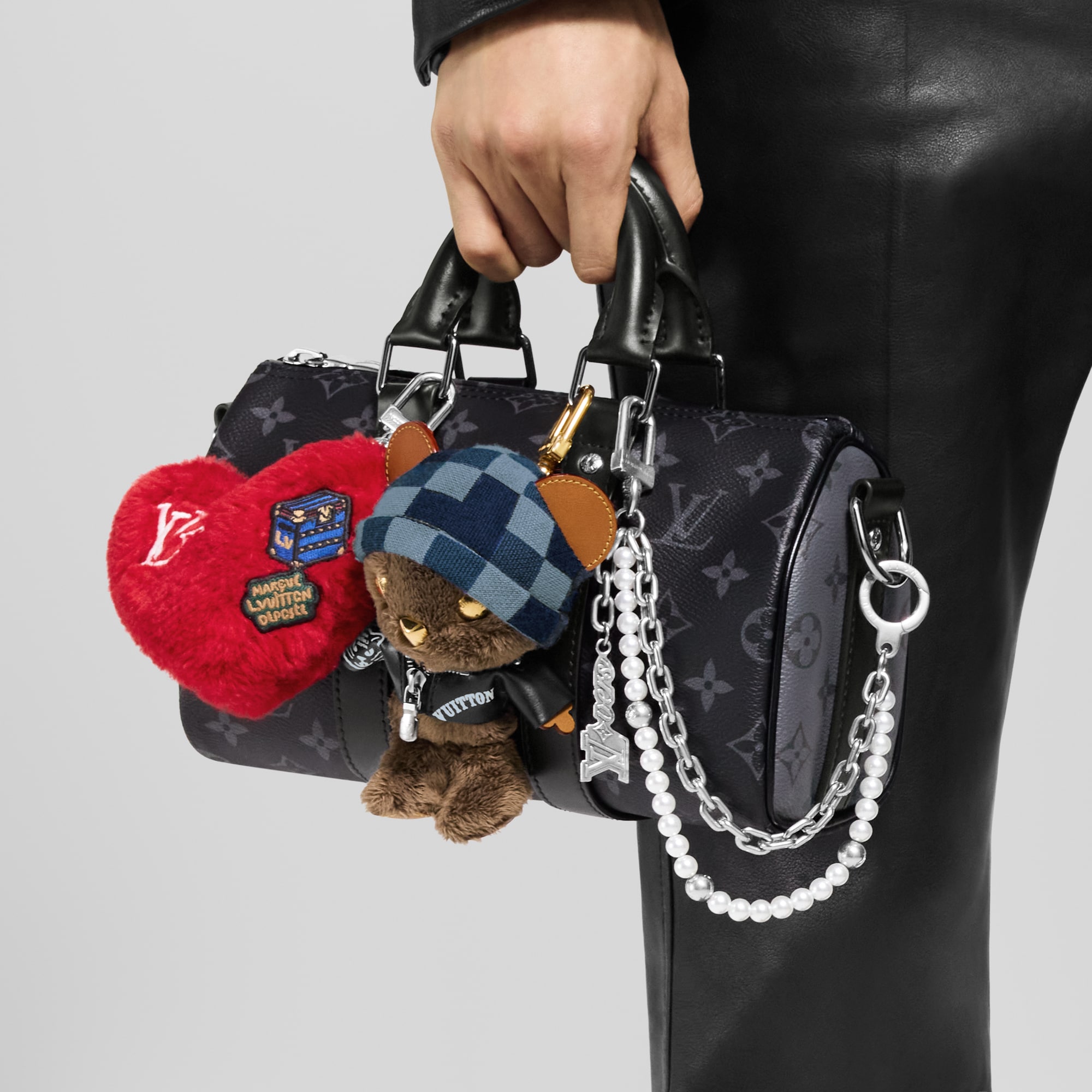LV Lucky Heart 手袋吊飾 . in 男士