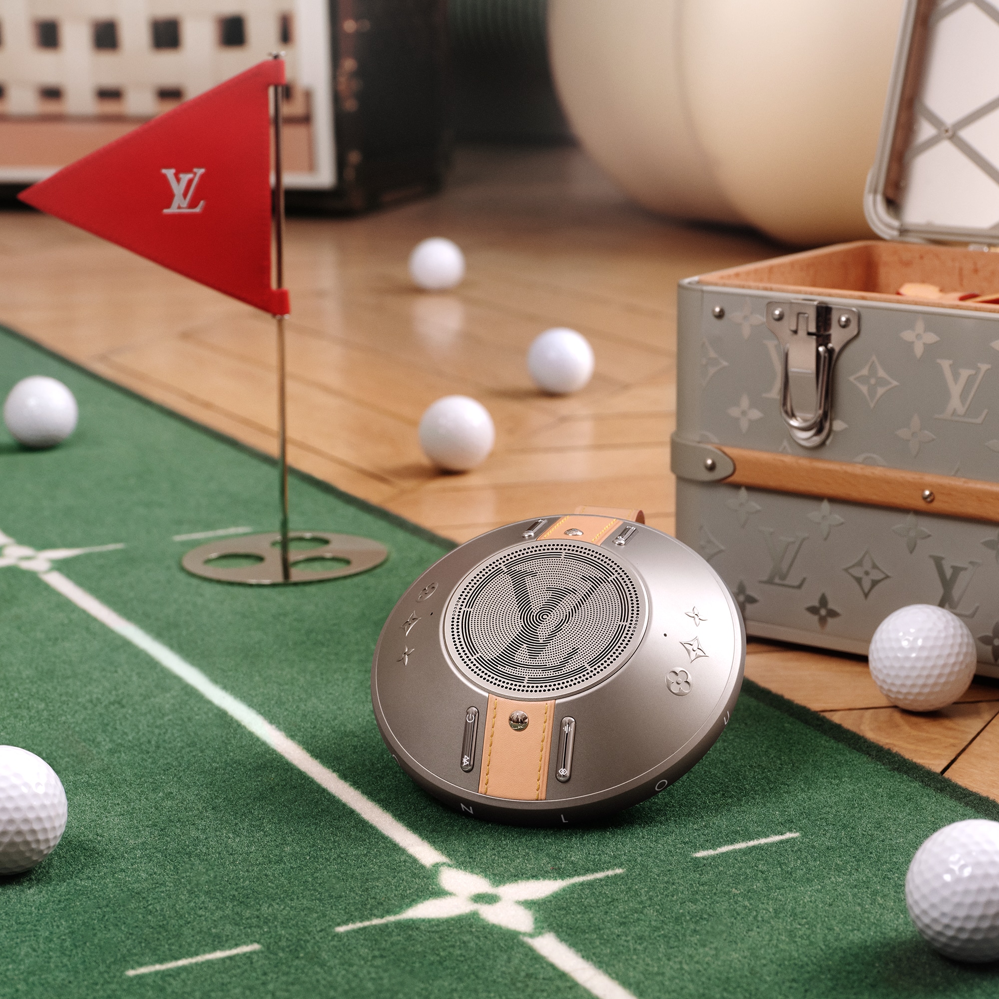 LV Nanogram Silver  in Les Extraordinaires