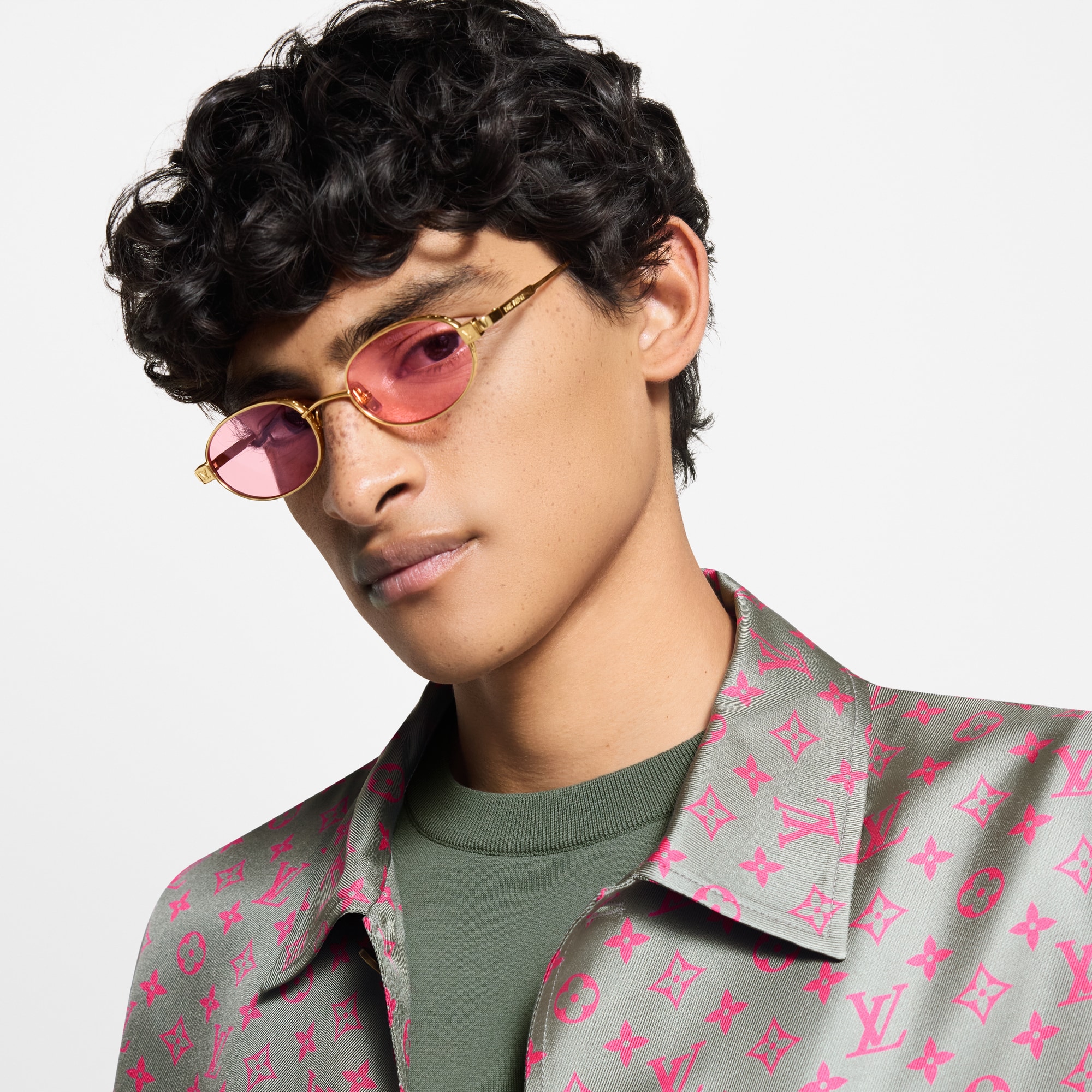 LV Pure Low Oval 太陽眼鏡 . in 男士