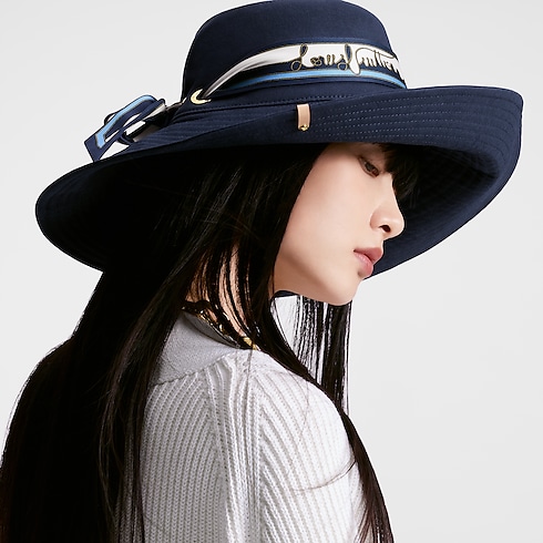 LV Stripes Hat . in Women's Accessories Hats and Gloves collections by Louis Vuitton (Product zoom)