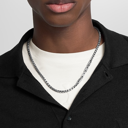 LV Tailor Necklace . in Men's Fashion Jewellery Necklaces collections by Louis Vuitton (Product zoom)