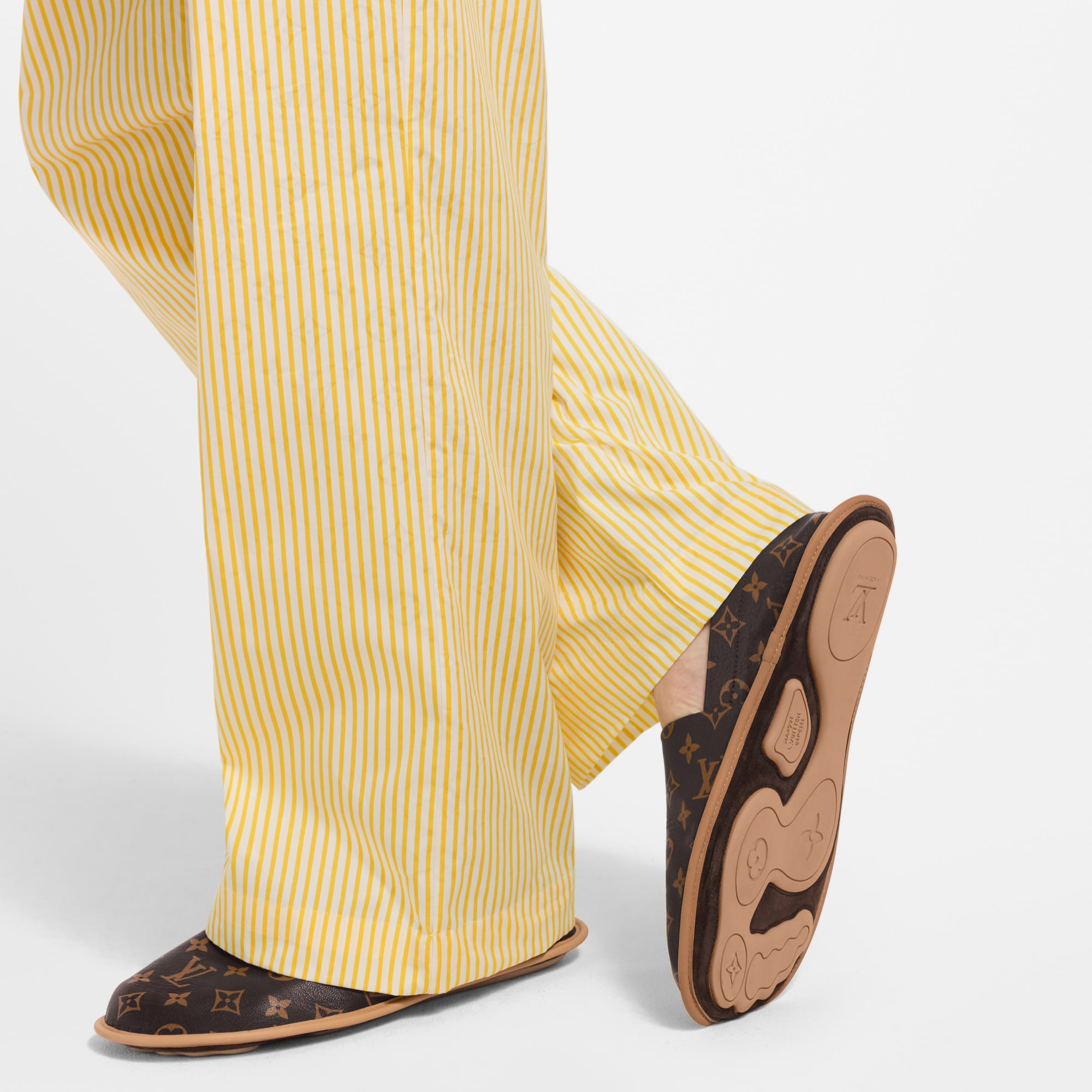 LV Traveller 拖鞋  in 男士