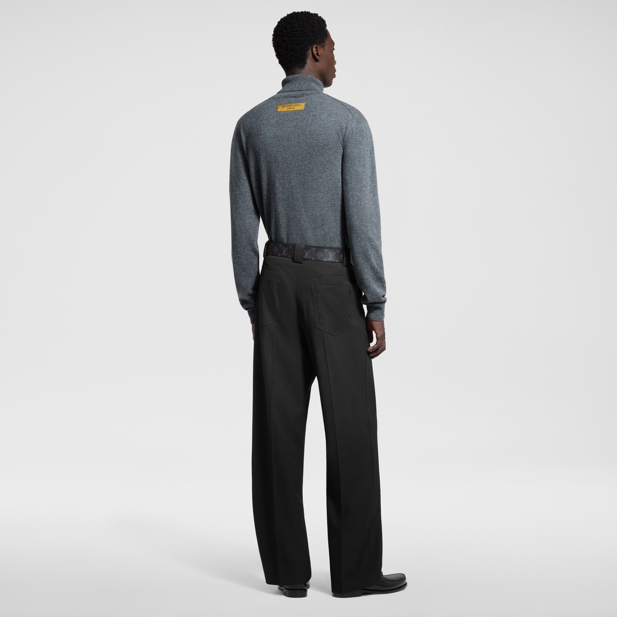 LVSE LV Embossed Turtle Neck  in New