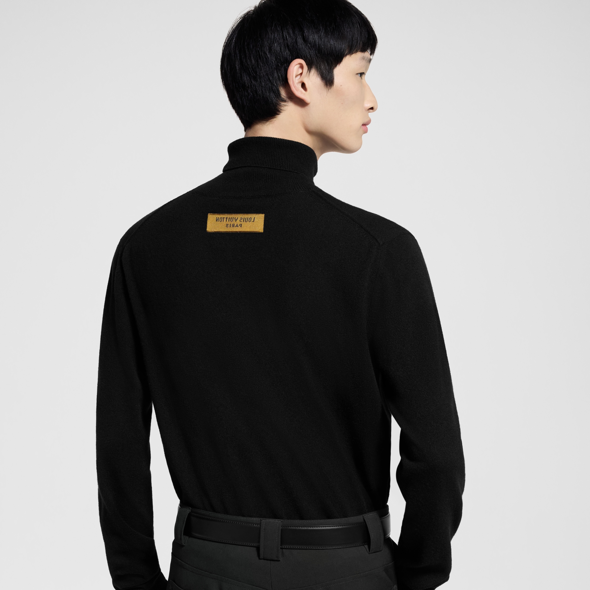 LVSE LV 壓花圖案樽領上衣  in 全新系列