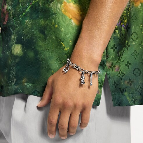 Microphone Charm . in Men's Fashion Jewellery All Fashion Jewellery For Men collections by Louis Vuitton (Product zoom)