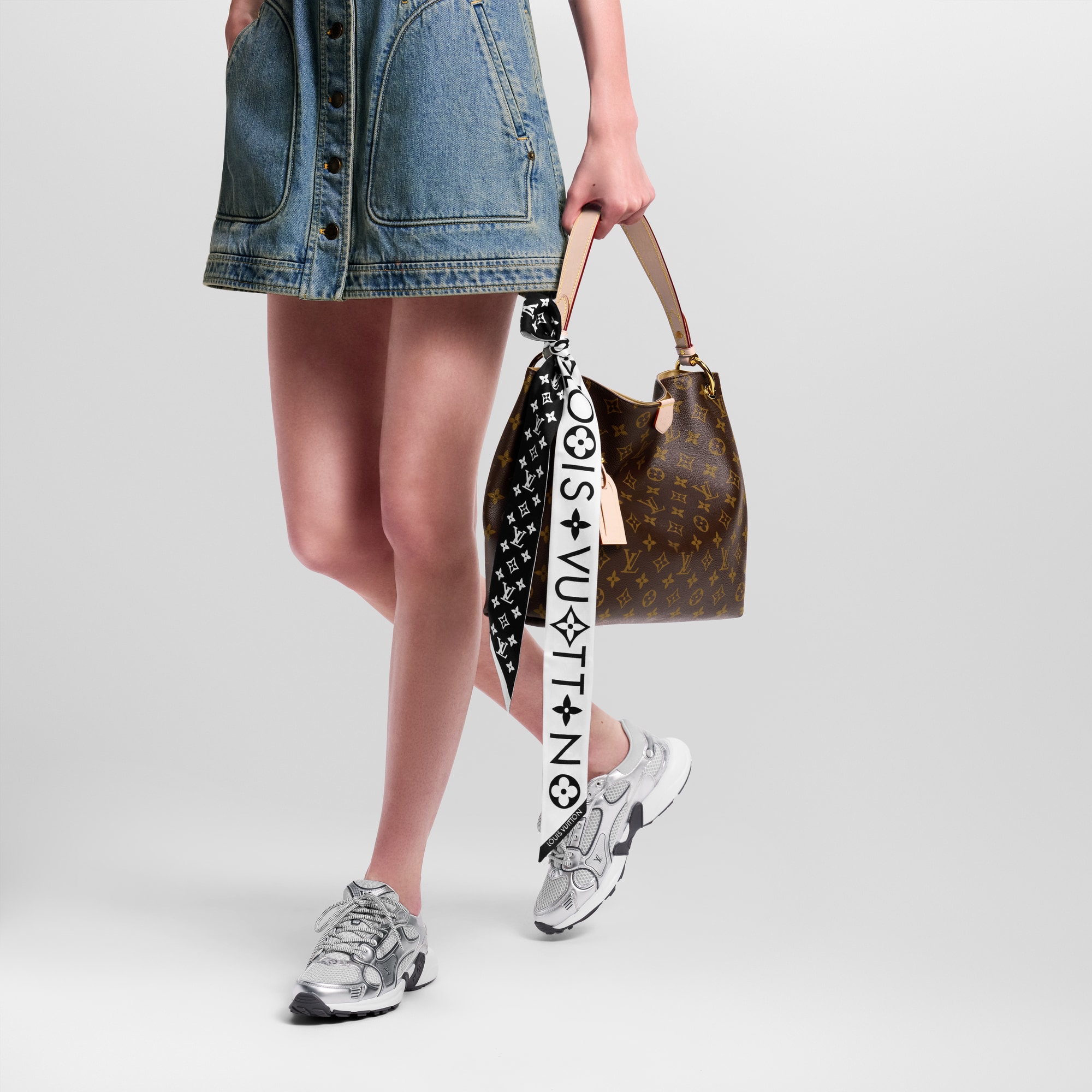 Monogram Infinity Bb 長絲巾 . in 女士