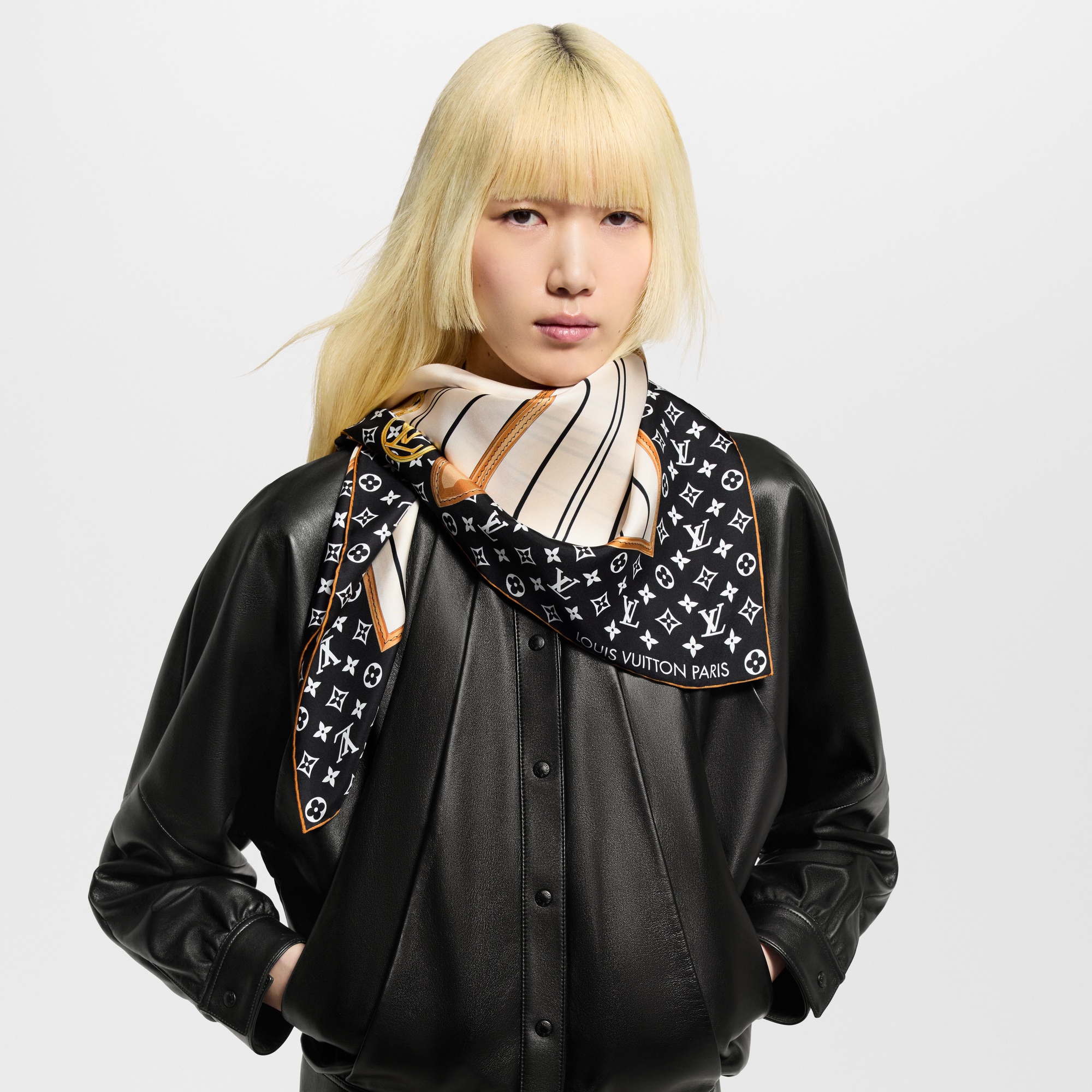 My Neverfull 90方巾 . in 女士