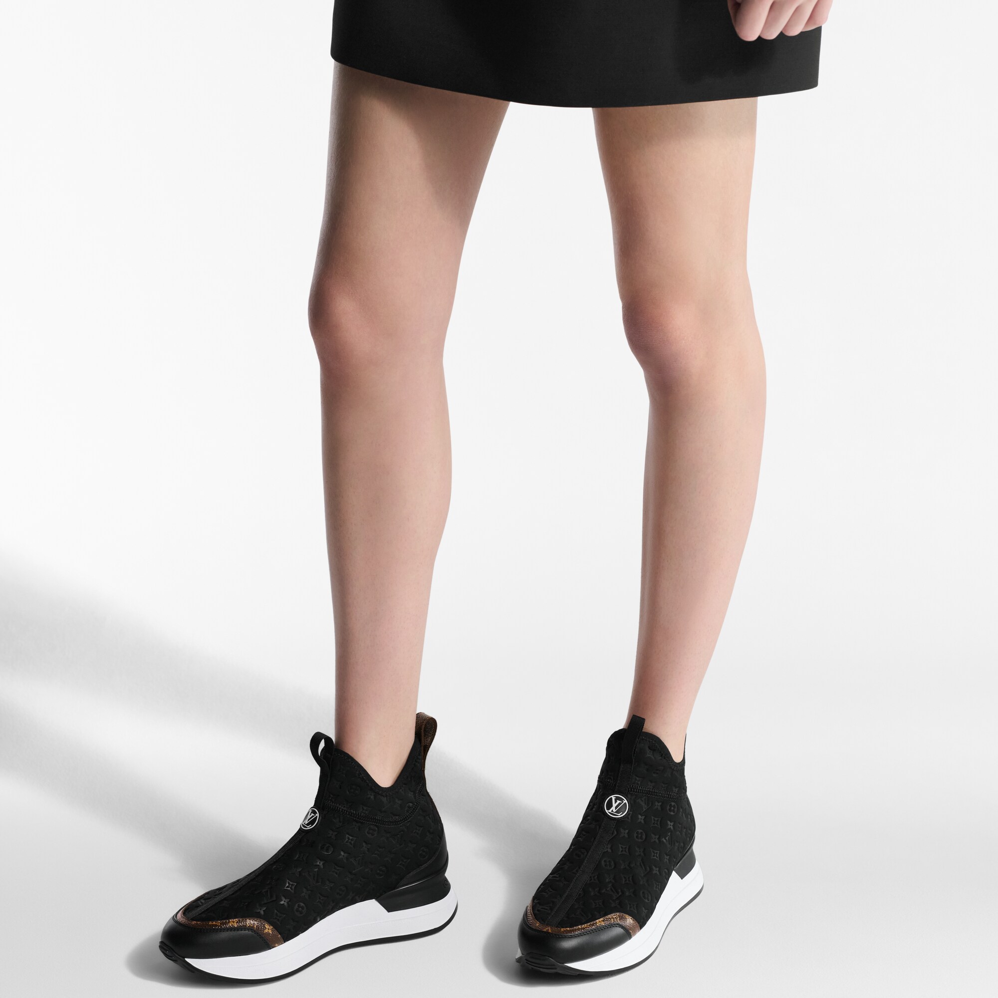 Neo Run Away Sneaker Boot Luxury Shoes 1AGXMO Black LOUIS