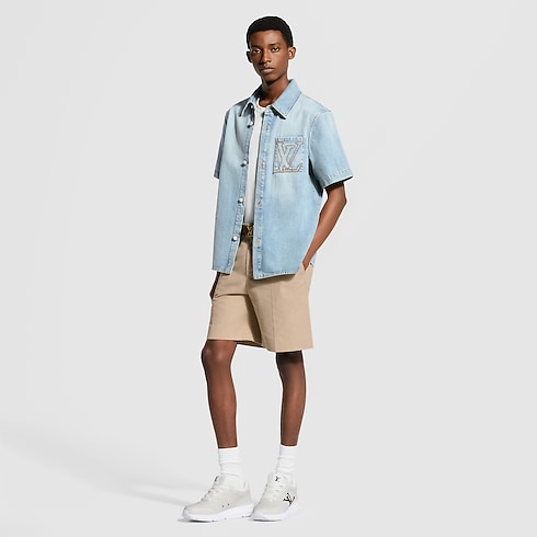 Short-Sleeved Denim Shirt in Men's Ready to Wear Shirts collections by Louis Vuitton (Product zoom)